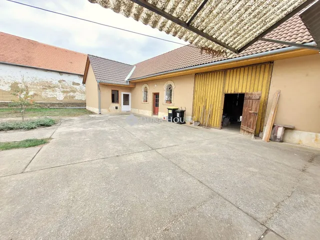 Eladó ház Udvar, Fő utca 91 nm