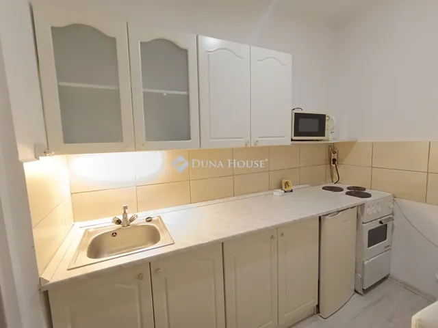 Eladó lakás Mohács, Brand Ede utca 30 nm