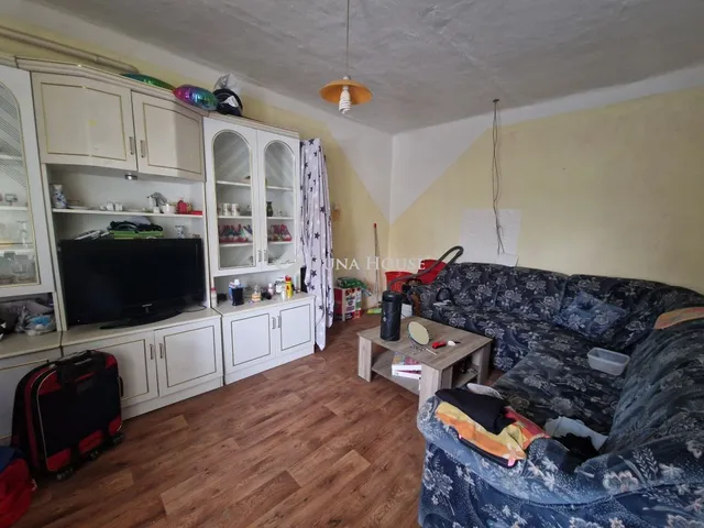 Eladó ház Szászvár 90 nm