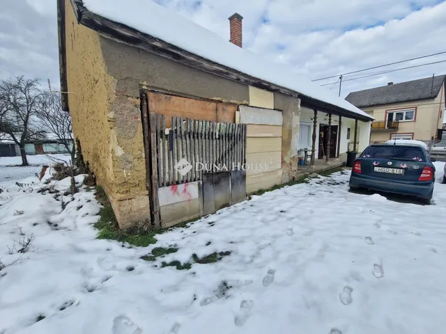 Eladó ház Szászvár, Meggyes utca 90 nm