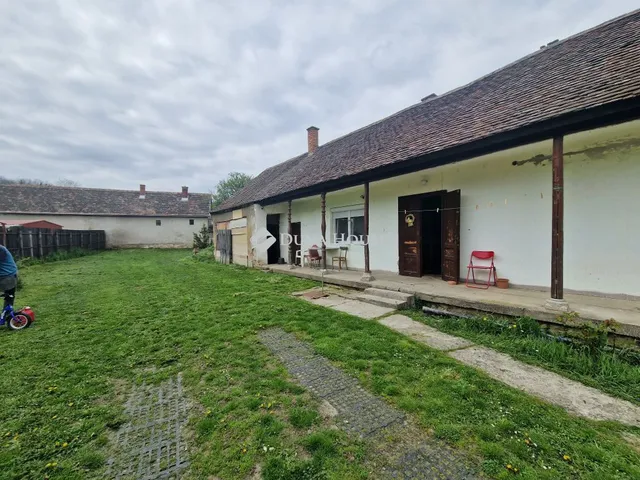 Eladó ház Szászvár 90 nm