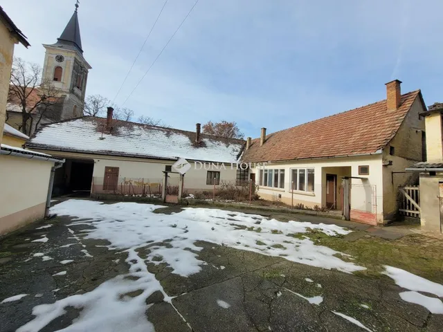 Eladó ház Dunaszekcső 169 nm