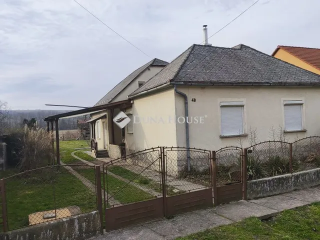 Eladó ház Bükkösd 150 nm