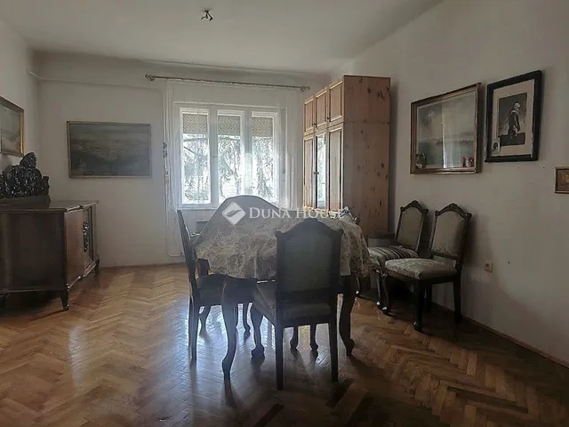 Eladó lakás Pécs, Semmelweis utca 74 nm