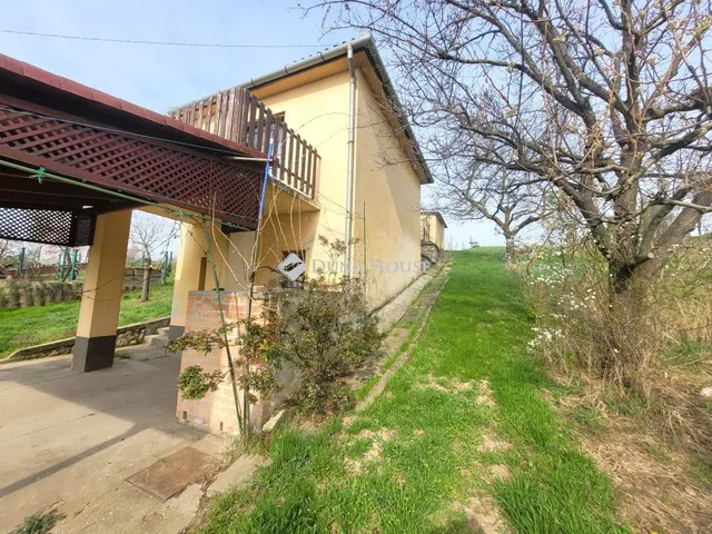 Eladó üdülő és hétvégi ház Mohács 42 nm