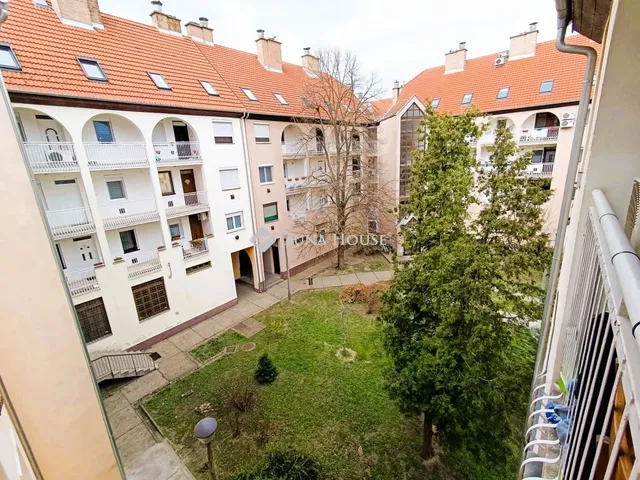 Eladó lakás Mohács 102 nm