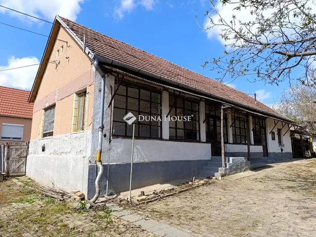 Eladó ház Somberek 112 nm