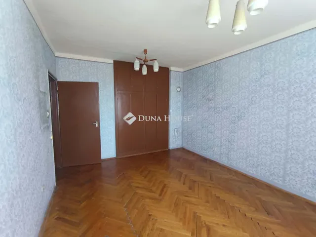 Eladó lakás Szentlőrinc 49 nm