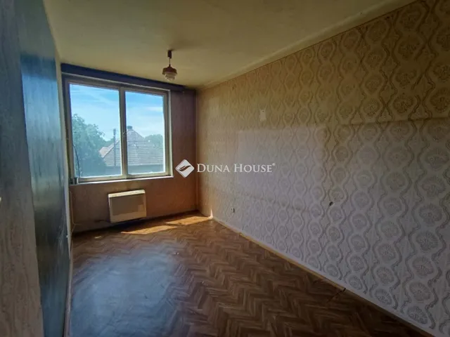 Eladó lakás Szentlőrinc 49 nm