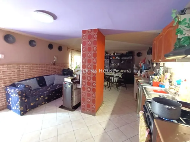 Eladó ház Lánycsók 89 nm