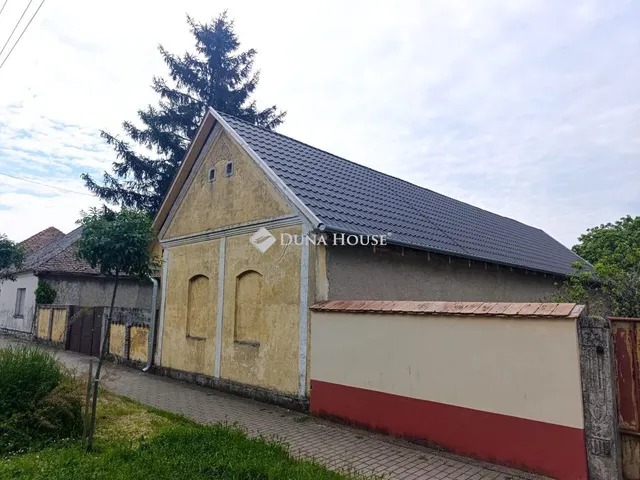 Eladó ház Véménd, Zrínyi Miklós utca 82 nm