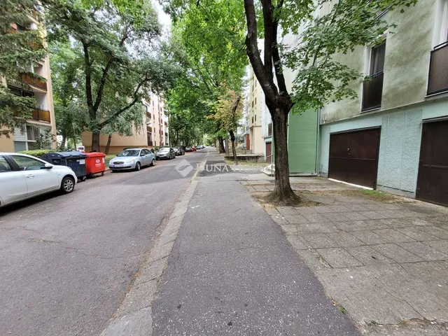 Eladó lakás Pécs, Gyöngyös utca 47 nm