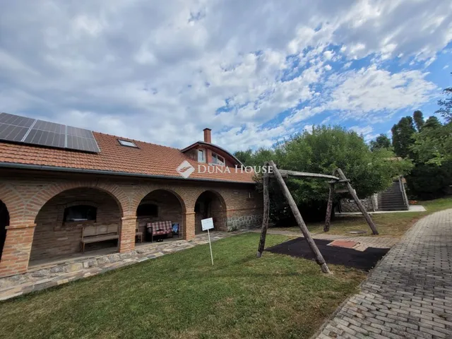 Eladó ház Abaliget 210 nm