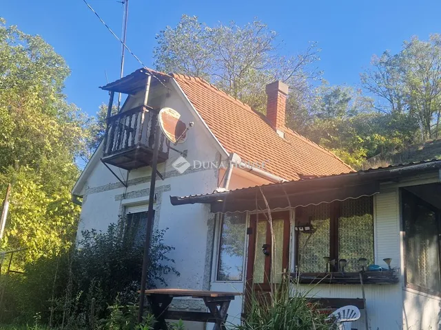 Eladó telek Pellérd, Zártkert 1240 nm