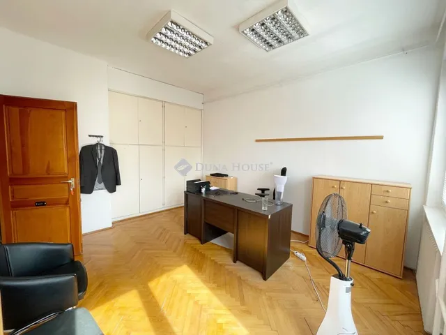 Eladó kereskedelmi és ipari ingatlan Szombathely 36 nm