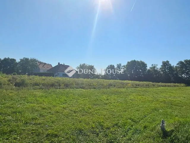 Eladó telek Szombathely, Hattyú utca 2790 nm