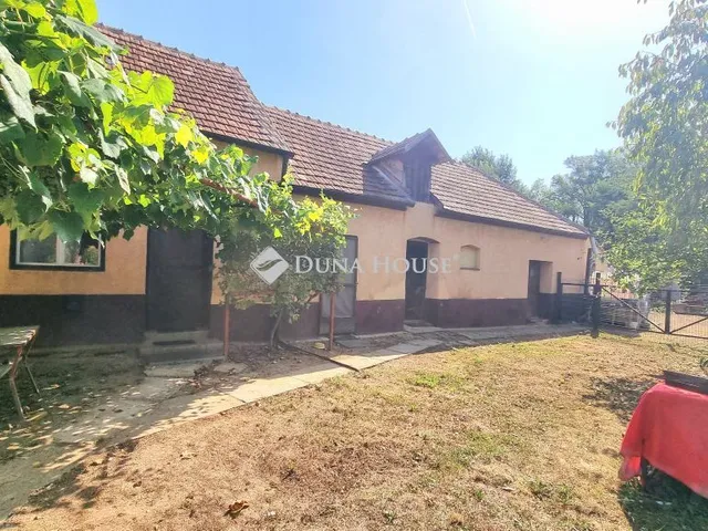 Eladó ház Hosszúpereszteg 105 nm