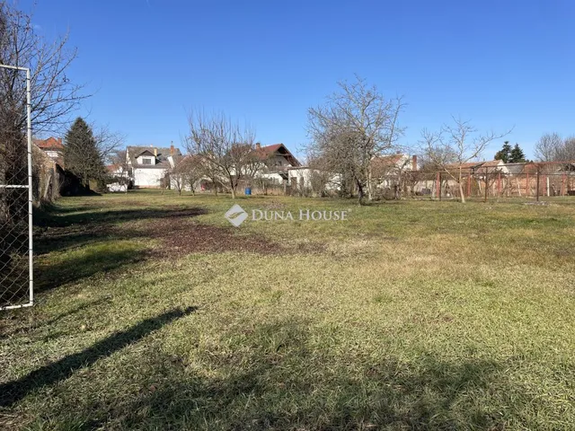 Eladó telek Szombathely 902 nm