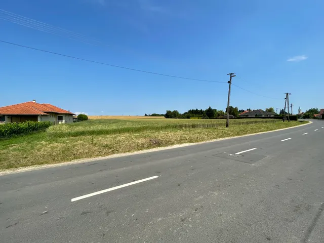 Eladó telek Egyházasrádóc 9373 nm