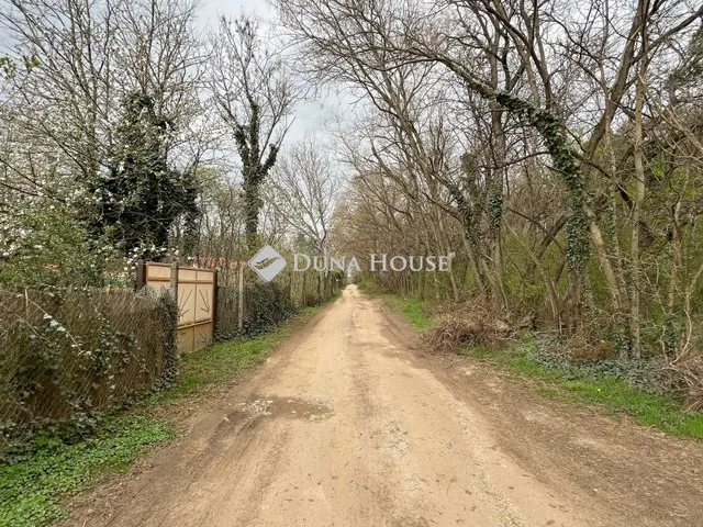 Eladó telek Szombathely 721 nm