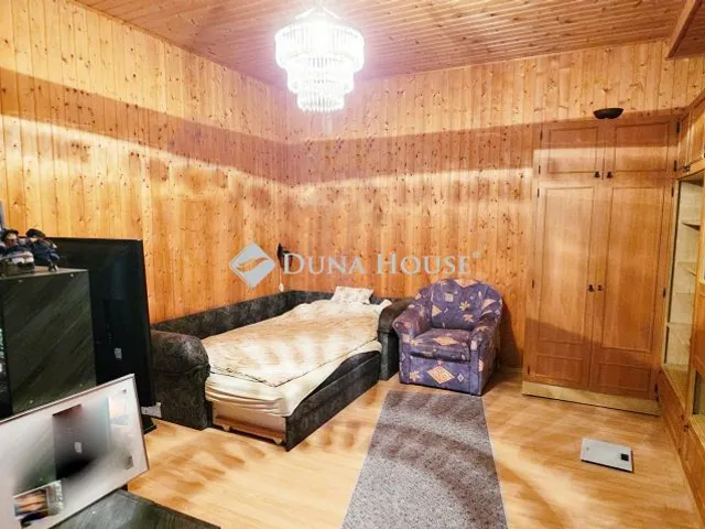 Eladó lakás Szombathely, Kisfaludy Sándor utca 105 nm