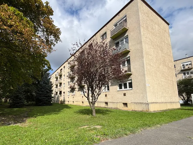 Eladó lakás Szombathely, Joskar-Ola-lakótelep 56 nm
