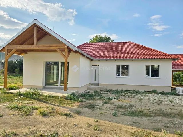 Eladó ház Söpte 94 nm