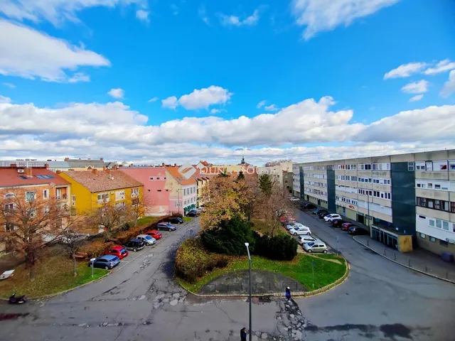 Eladó lakás Szombathely, Bejczy István utca 63 nm