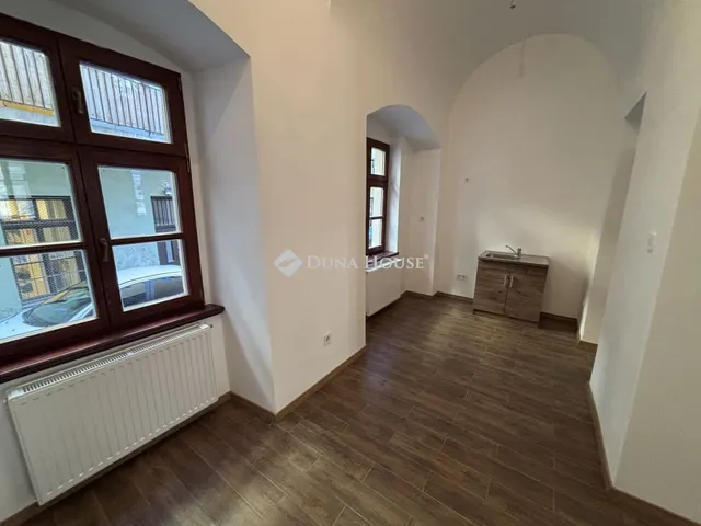 Eladó lakás Sopron 49 nm