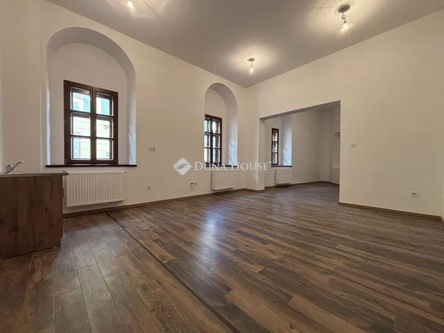 Eladó lakás Sopron 49 nm