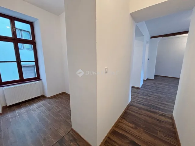 Eladó lakás Sopron 69 nm