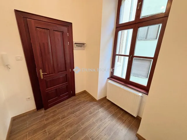 Eladó lakás Sopron 69 nm