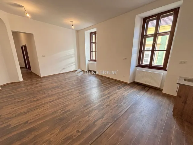 Eladó lakás Sopron 66 nm