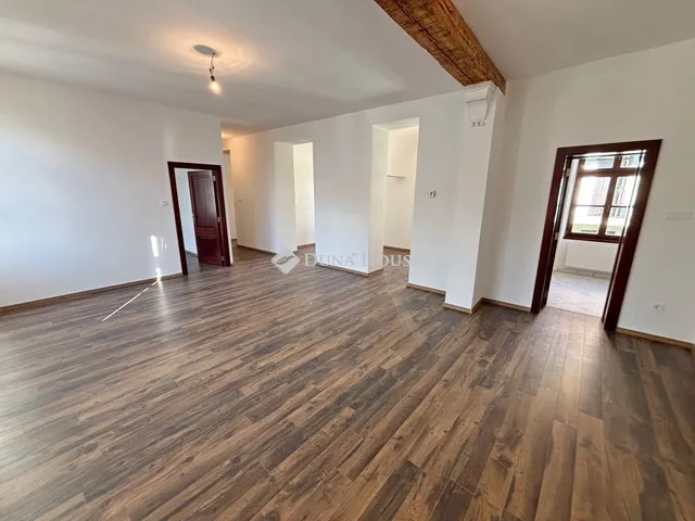 Eladó lakás Sopron 73 nm