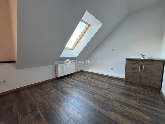 Eladó lakás Sopron 33 nm