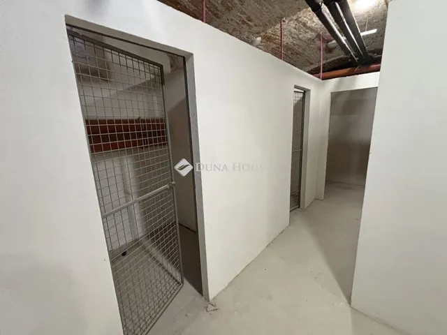 Eladó kereskedelmi és ipari ingatlan Sopron 4 nm