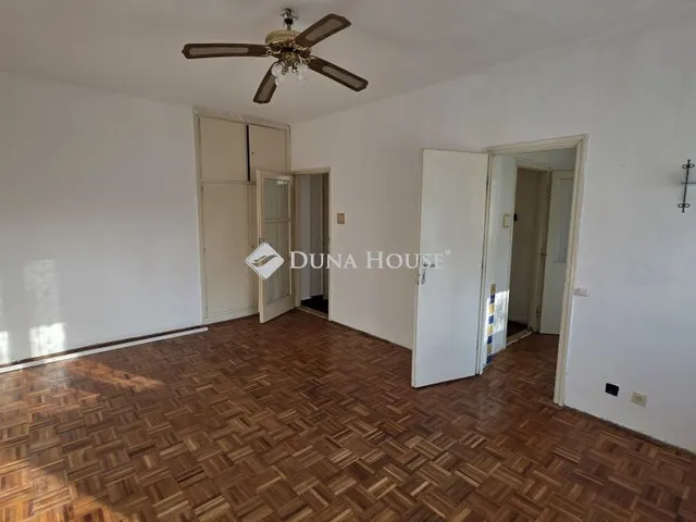 Kiadó lakás Szombathely, Paragvári utca 41 nm