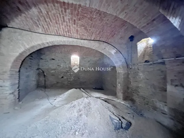 Eladó ház Vaskeresztes 287 nm