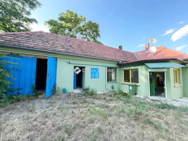 Eladó ház Csipkerek 72 nm
