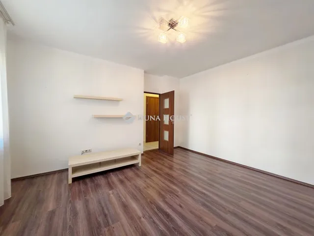 Kiadó lakás Szombathely, Váci Mihály utca 63 nm