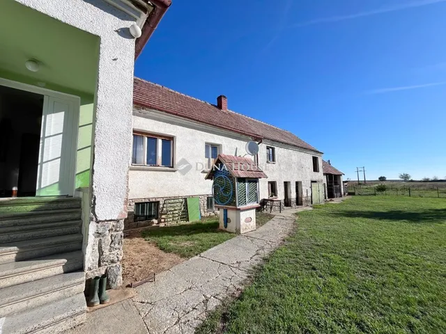 Eladó ház Ják, Táncsics Mihály utca 94 nm