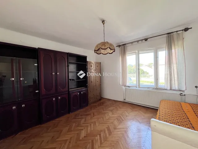 Eladó ház Ják, Táncsics Mihály utca 94 nm