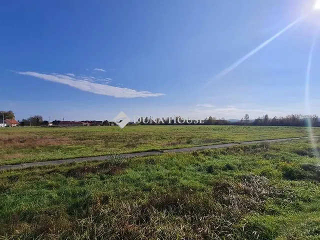 Eladó kereskedelmi és ipari ingatlan Rédics, Külterület 29649 nm