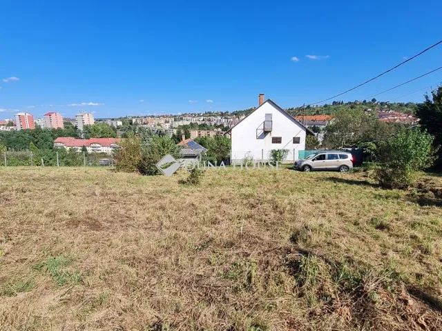 Eladó telek Zalaegerszeg 1476 nm