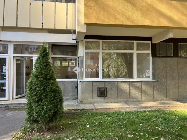 Kiadó kereskedelmi és ipari ingatlan Zalaegerszeg 100 nm