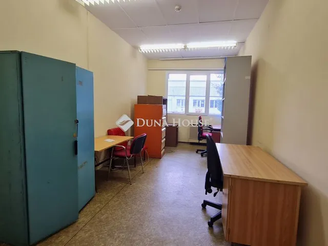 Kiadó kereskedelmi és ipari ingatlan Zalaegerszeg 17 nm