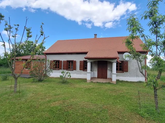 Eladó ház Kerkáskápolna 128 nm