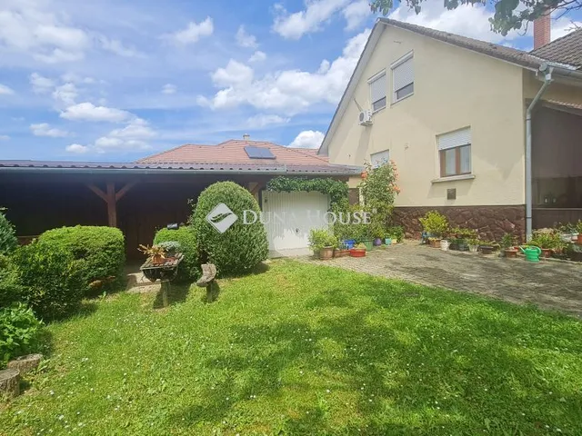 Eladó ház Zalaegerszeg, Öveges József utca 171 nm