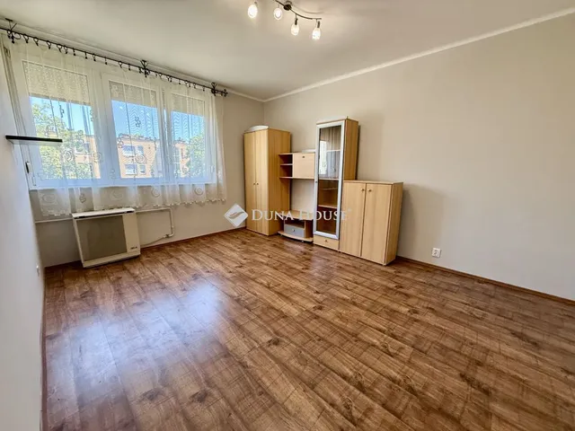 Eladó lakás Zalaegerszeg, Landorhegyi út 49 nm