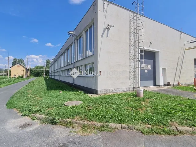 Kiadó kereskedelmi és ipari ingatlan Zalaegerszeg 742 nm